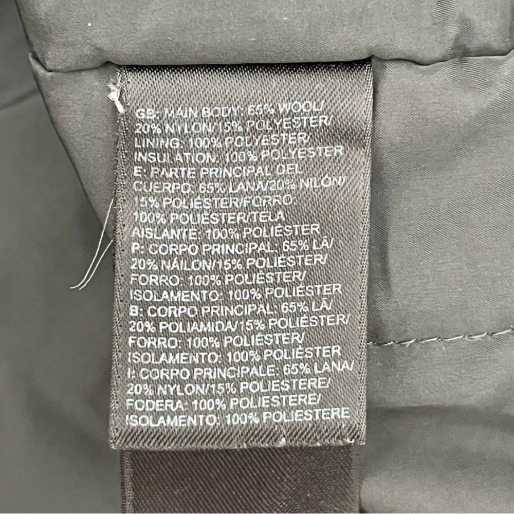 The North Face Plaid Jacket - Picture 5 of 5